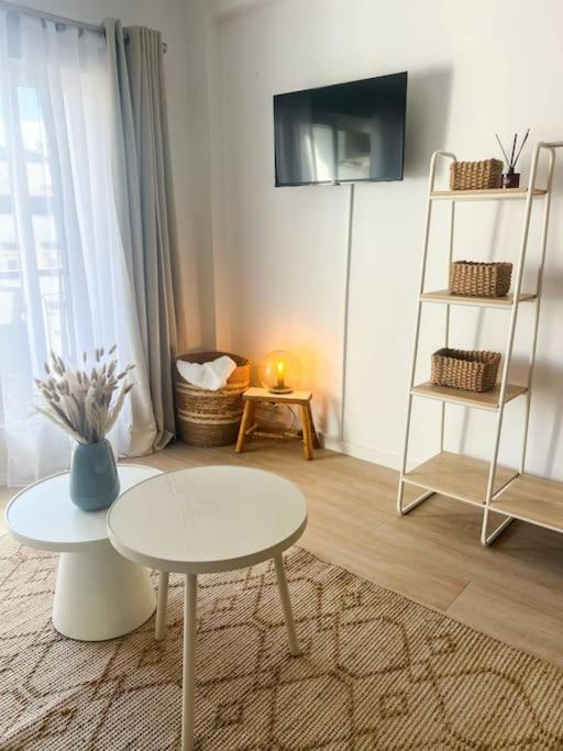 Studio Hola Arenal Platja de Larenal Экстерьер фото
