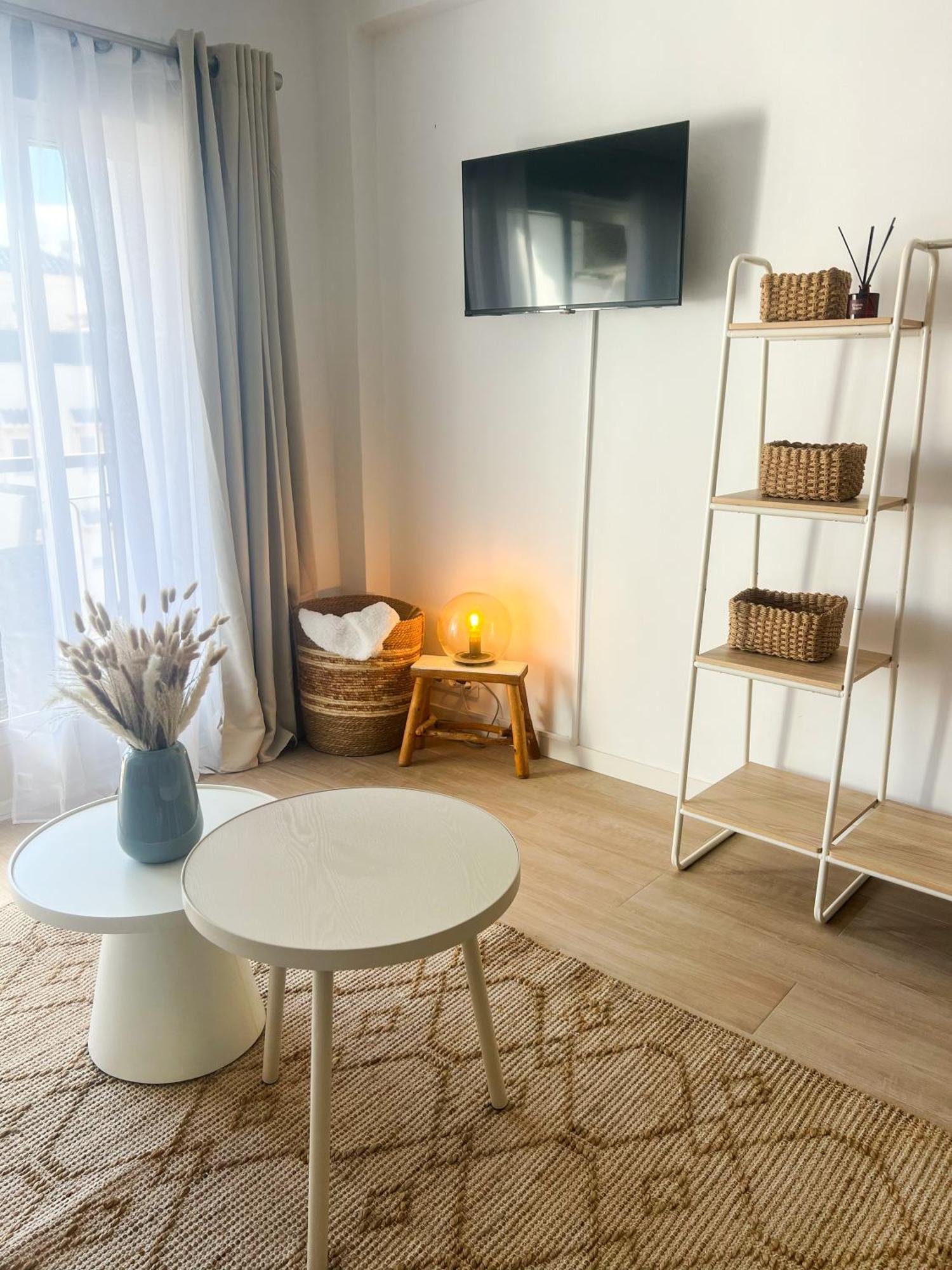 Studio Hola Arenal Platja de Larenal Экстерьер фото